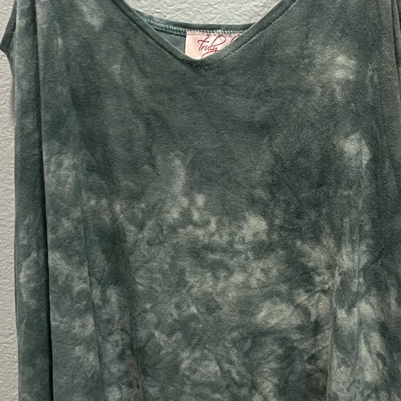 Truly b. By AVA GRAY tank - Picture 5 of 5